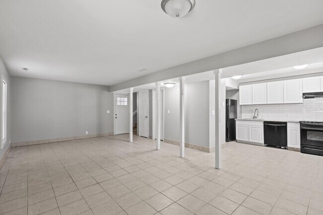 Foto del edificio - 3733 Brush Creek Dr