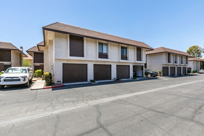 Foto del edificio - 2127 Pine Breeze Ln