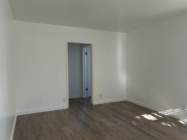 Foto del edificio - 11054 Otsego St