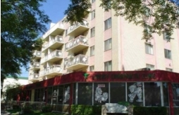 Primary Photo - Central Court Apartments