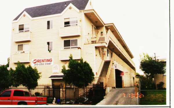 Building Photo - Andrita Apartments