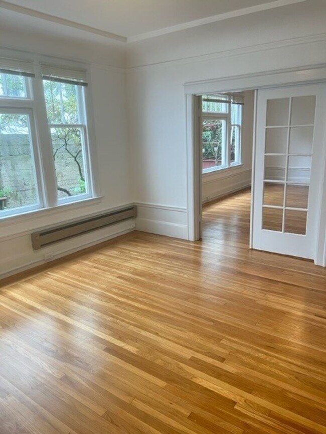 Building Photo - 2620-26 Van Ness