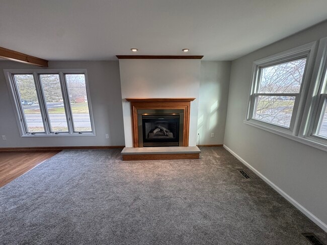 Building Photo - 4000 Marlton Cir