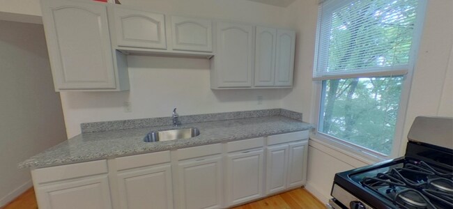 Foto del edificio - 1234 Blue Hill Ave