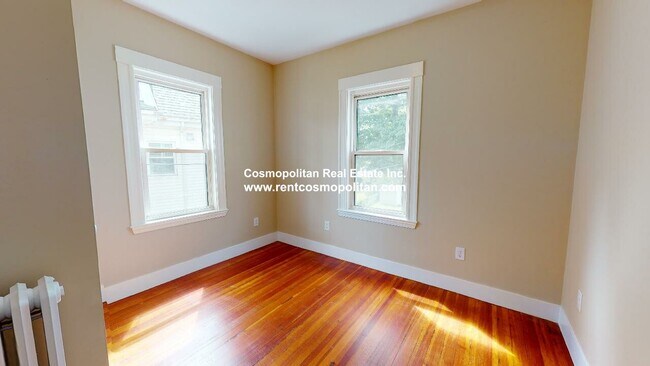 Foto del edificio - 212-214 Fellsway W