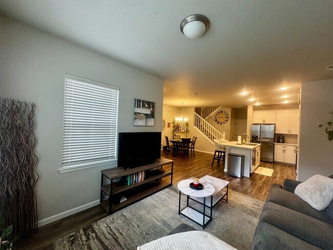 Building Photo - 16361 Gaucho Gulch Grv