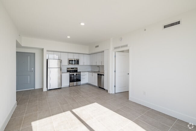 3BD, 2BA - 1,109SF - Living Room/Kitchen - Princeton Crossings