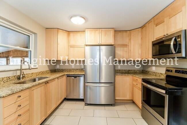 Foto del edificio - Cute 3 Bedroom Ranch in Anderson Township