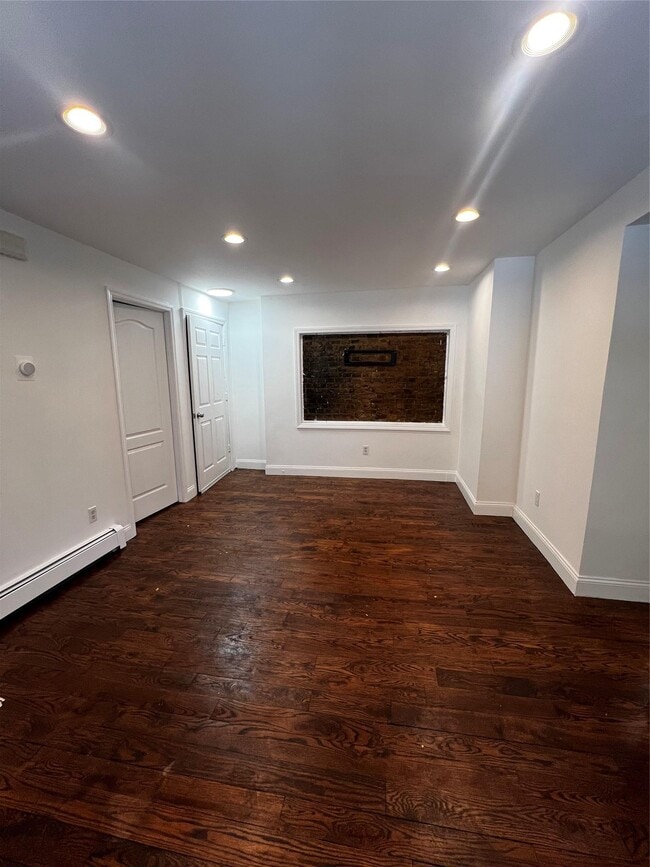 Foto del edificio - 516 E 142nd St