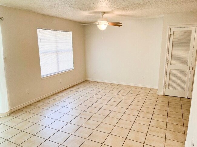 Foto del edificio - 300 Poker Chip