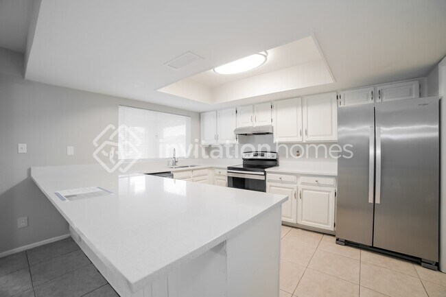 Foto del edificio - 5205 W Beryl Ave
