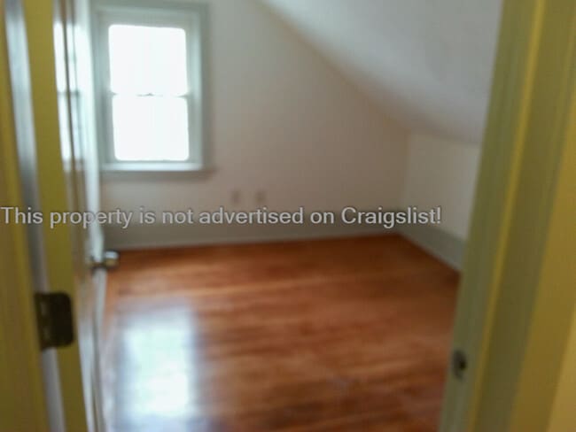 Building Photo - Ridge RD