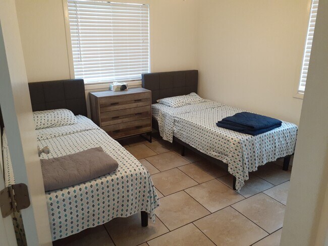 Foto del edificio - 2200 Hill St