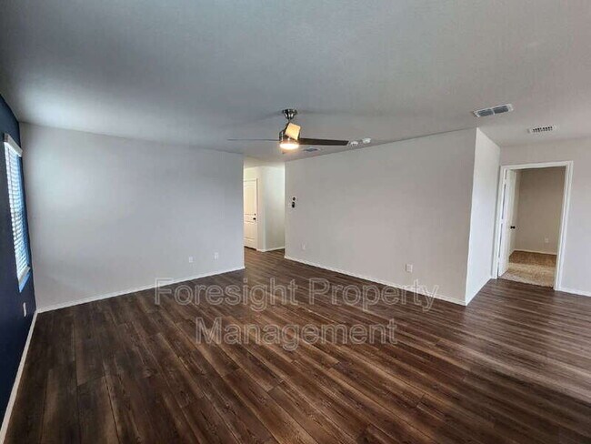 Foto del edificio - 14428 Cloudview Way