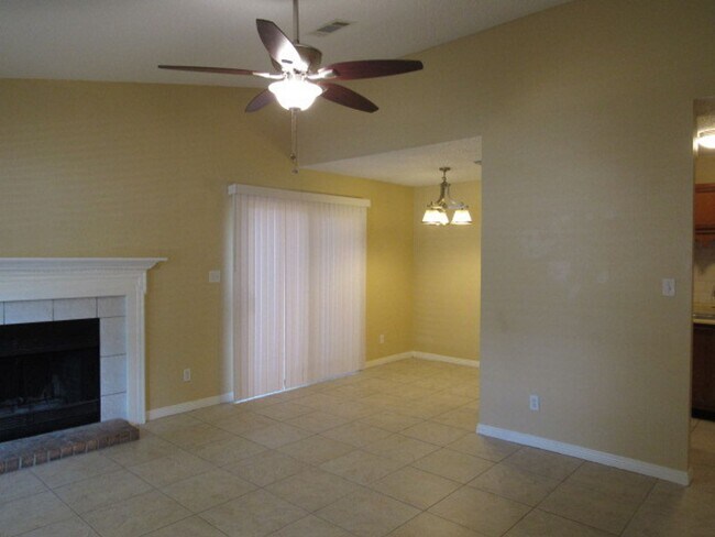 Building Photo - 3320 Pine Forest Rd