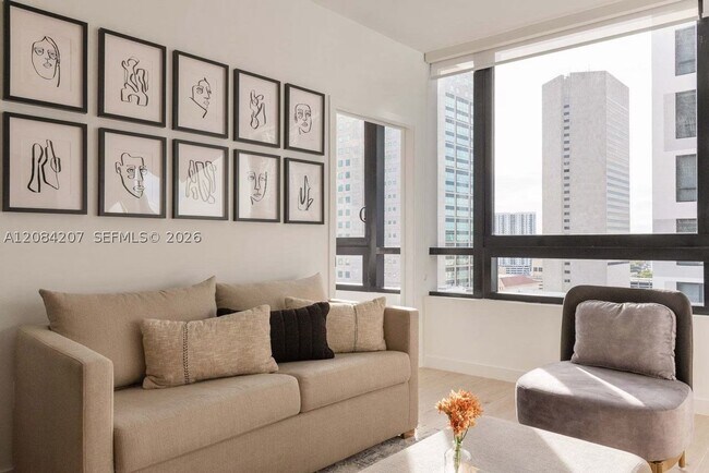Foto del edificio - 225 N Miami Ave