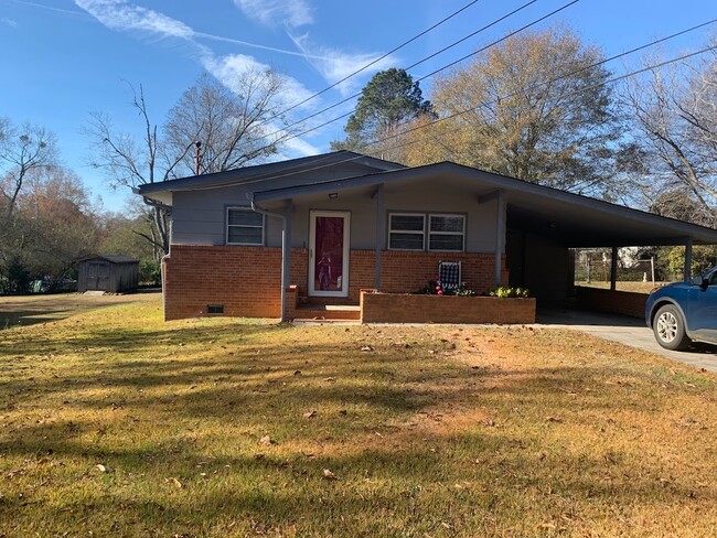 Building Photo - 105 Acadia Dr NW