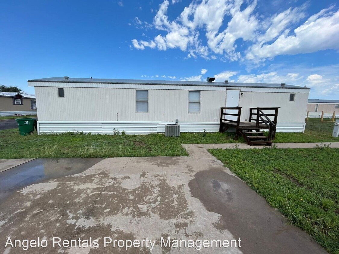 Primary Photo - 3 br, 2 bath House - 3300 Voight Blvd Lot #81