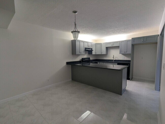 Foto del edificio - 2191 White Pine Cir