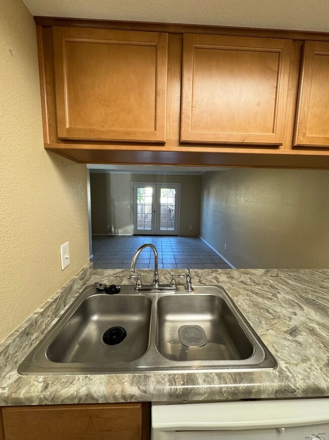 Photo - 2023 W Bloomfield Rd House