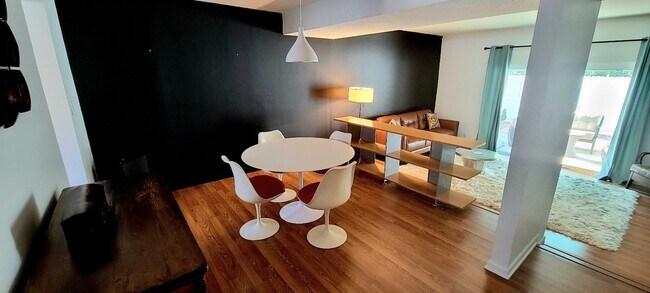 Foto del edificio - Welcome Home To the Four Seasons Condominiums of Winter Park.