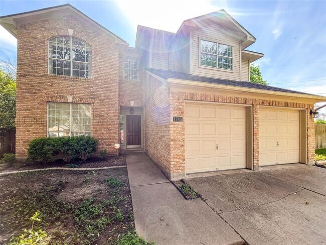 Foto del edificio - 1745 Dapplegrey Ln