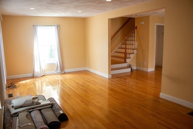 Photo - 4 Humphrey St House