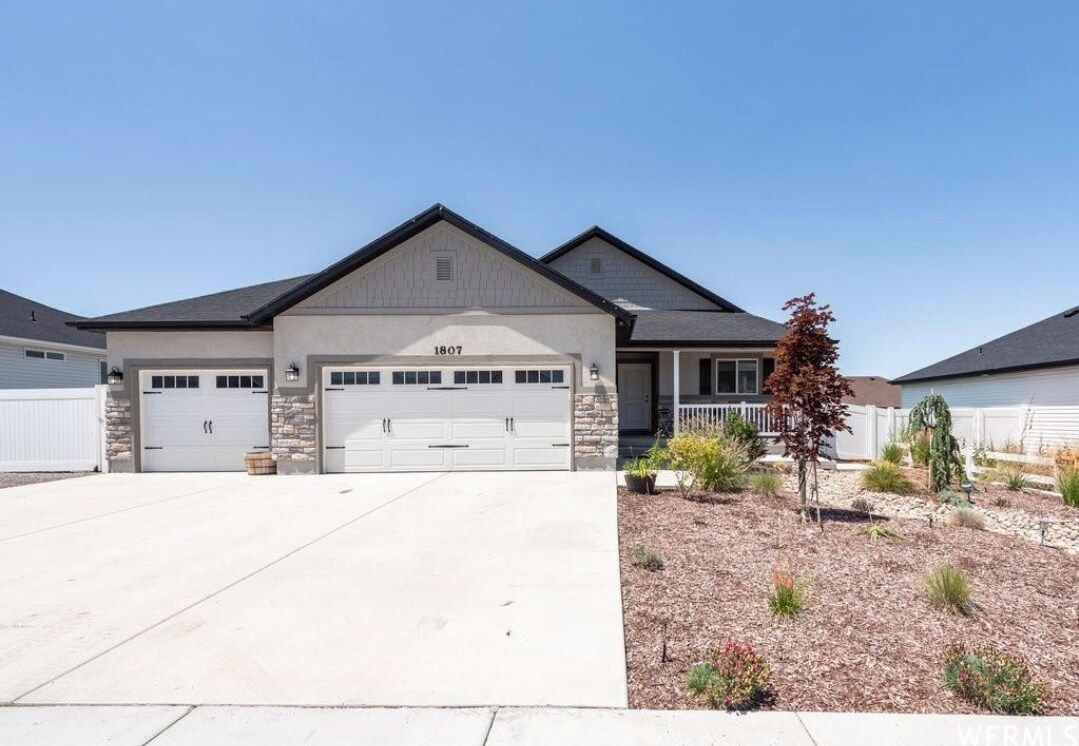 1807 370 E, Tooele, UT 84074 House for Rent in Tooele, UT