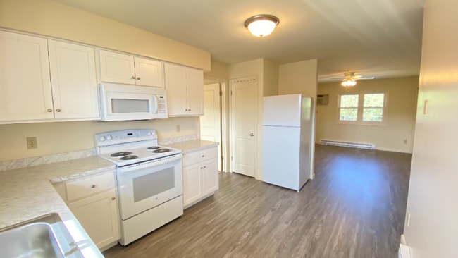 Building Photo - 3724 Carman Rd