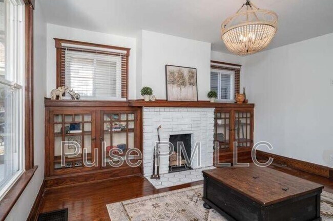 Foto del edificio - 2730 Dakota Ave