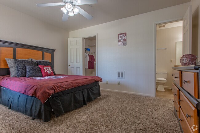 2 HAB, 2 BA - 1,025 ft² - The Enclave