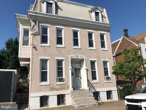 Building Photo - 2666 Bridge St