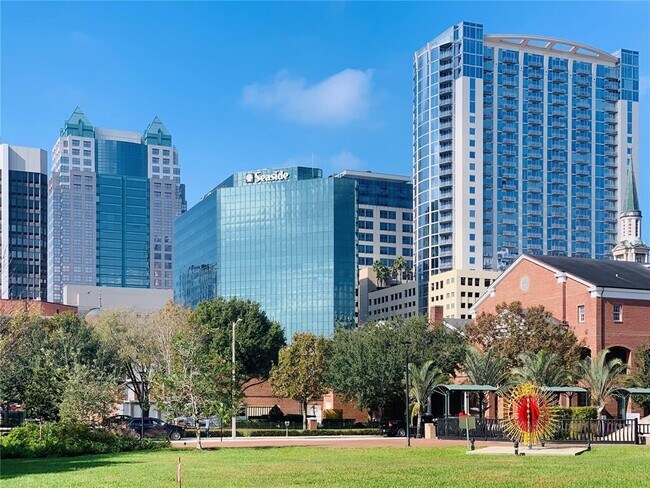 Foto del edificio - 155 S Court Ave