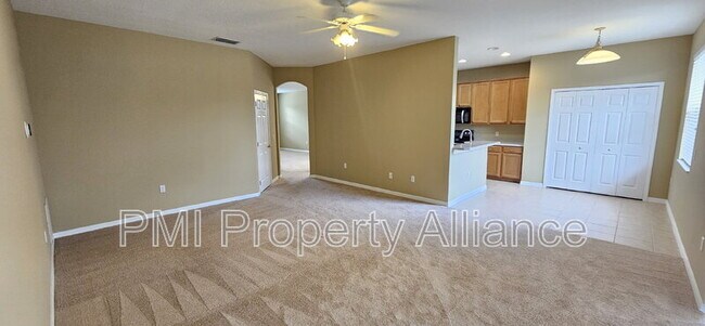 Foto del edificio - 4745 Walnut Ridge Dr