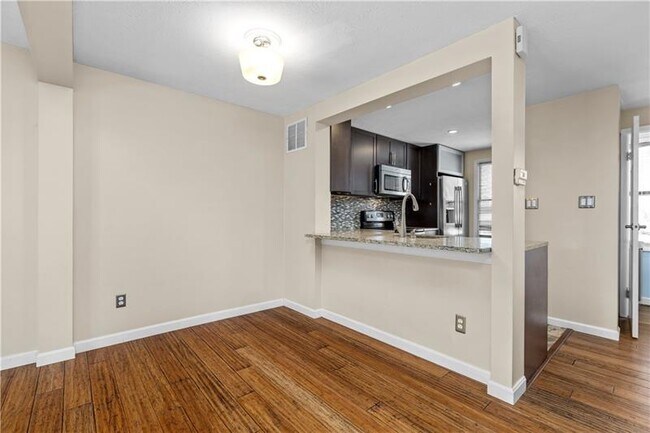 Foto del edificio - 314 Quail Run Rd