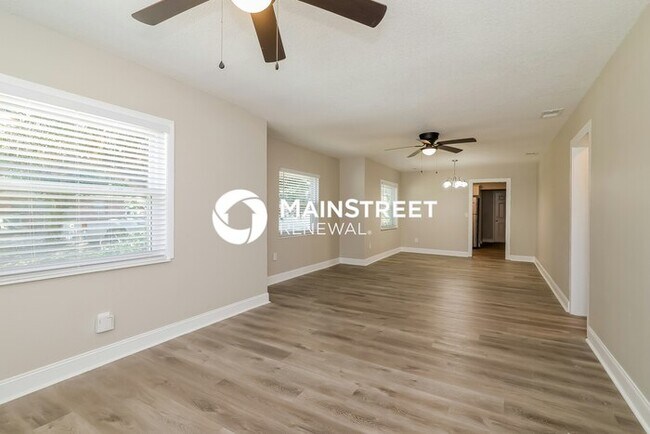 Foto del edificio - 4 Bedroom Pet-Friendly Home in WINTER HAVE...