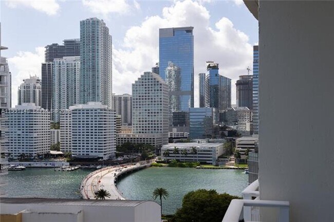 Foto del edificio - 770 Claughton Island Dr