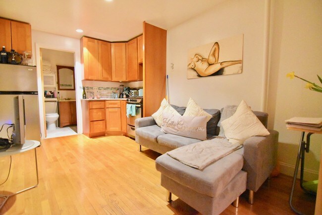 Foto del edificio - 167 E 107th St