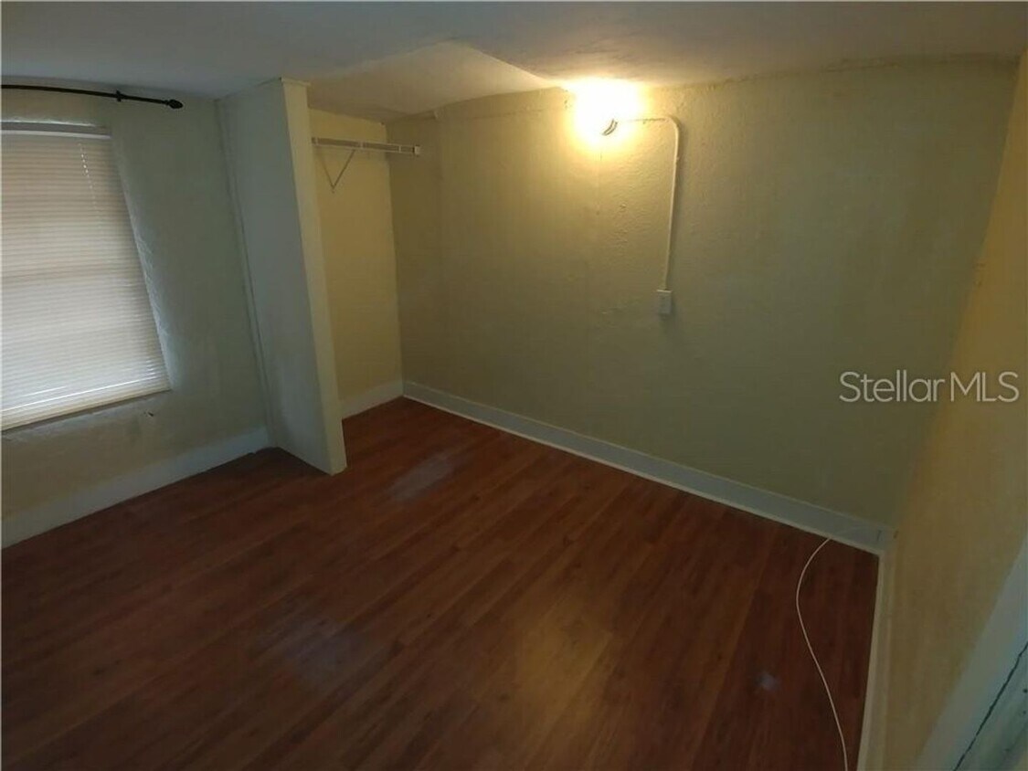 Foto del edificio - 2127 13th St W