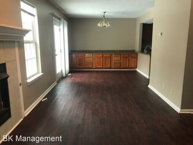 Foto del edificio - 2 br, 2.5 bath House - 523 A Duroc Ct