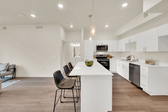 Building Photo - First  Month Rent FREE