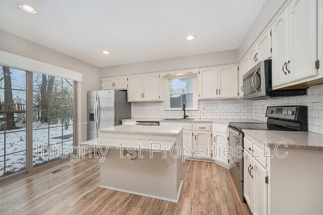 Foto del edificio - 6410 NW Hilldale Dr