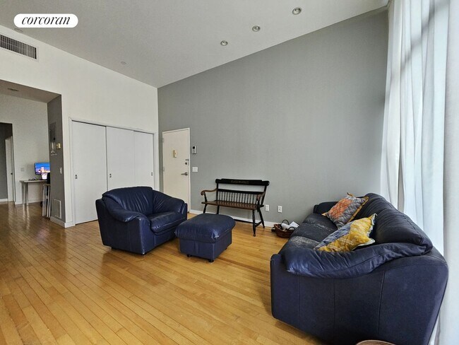 Foto del edificio - 524 St Johns Pl