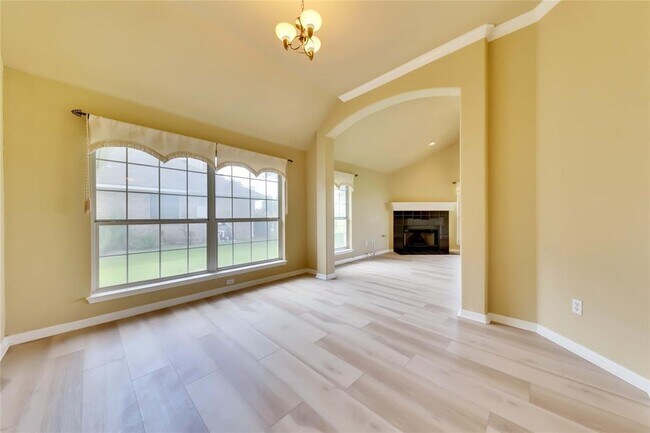 Foto del edificio - 2721 Butler National Dr