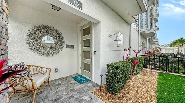 Foto del edificio - 512 Laurel Pk Dr