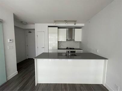 Building Photo - 1283 Howe St