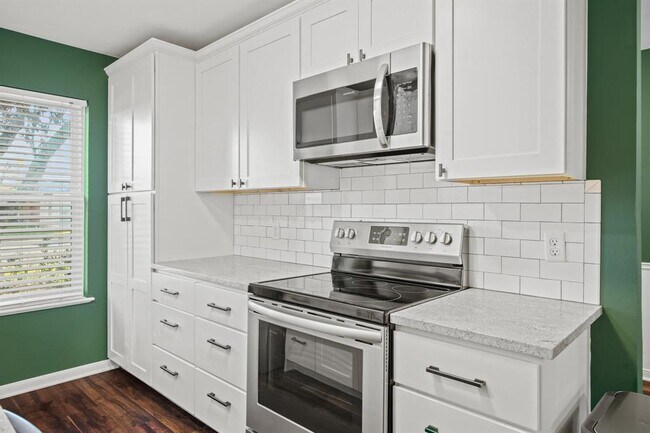 Building Photo - 2902 Great Valley Dr