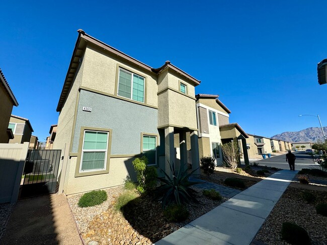 Building Photo - Great home built in 2021, 3 bedrooms, 2 ba...