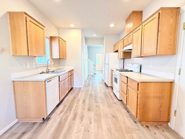 Foto del edificio - 5832-5830 Glen Echo Ave