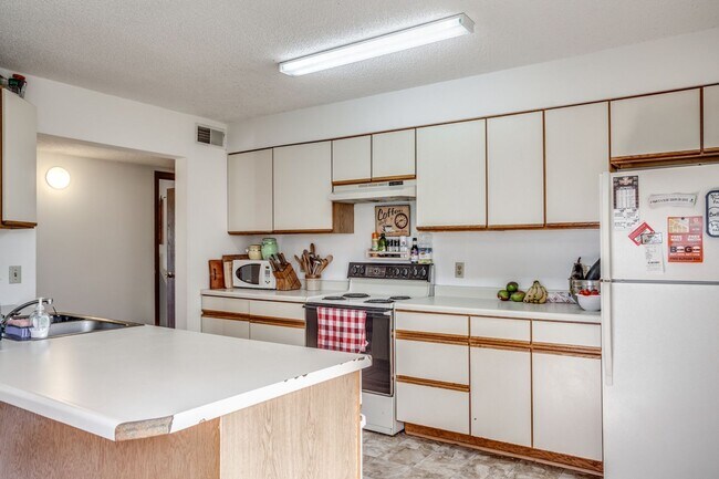 Foto del edificio - 648 Ontario St SE